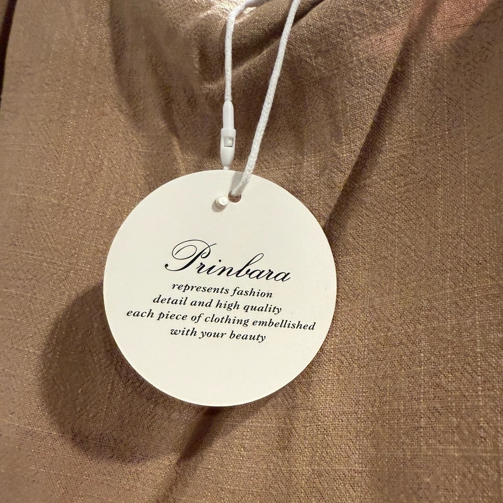 Amazon Tan 2 Piece for Women - Picture 2 of 12
